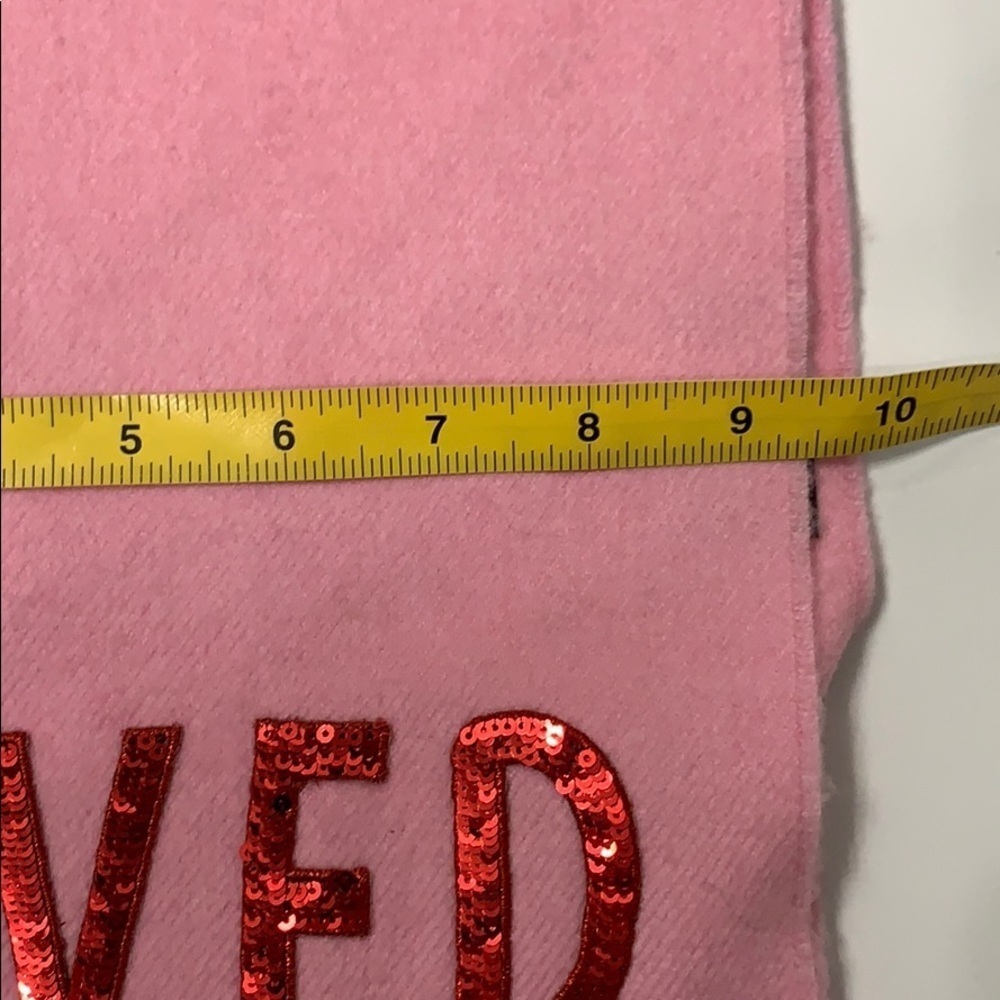 GUCCI PINK SCARF. NWT - Picture 9 of 10